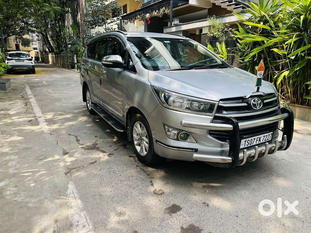 Toyota Innova Crysta 2.4 Gx Mt 8s, 2016, Diesel