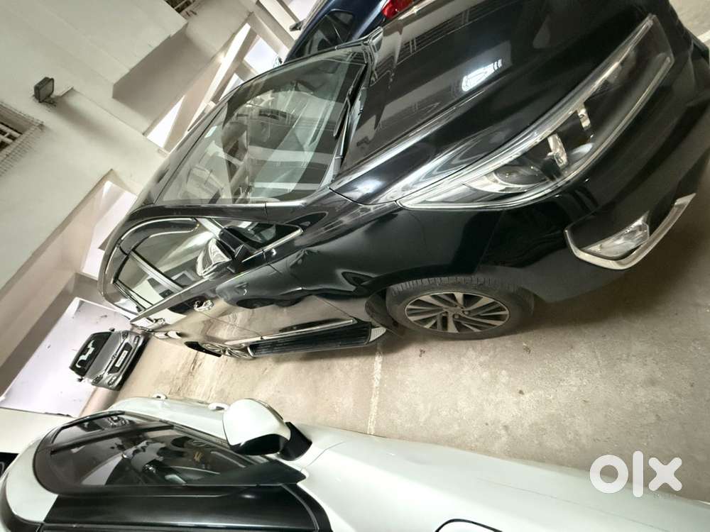 Toyota Innova Crysta 2023 Diesel Manual