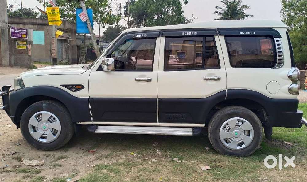 Mahindra Scorpio S4 9 Seater, 2014, Diesel