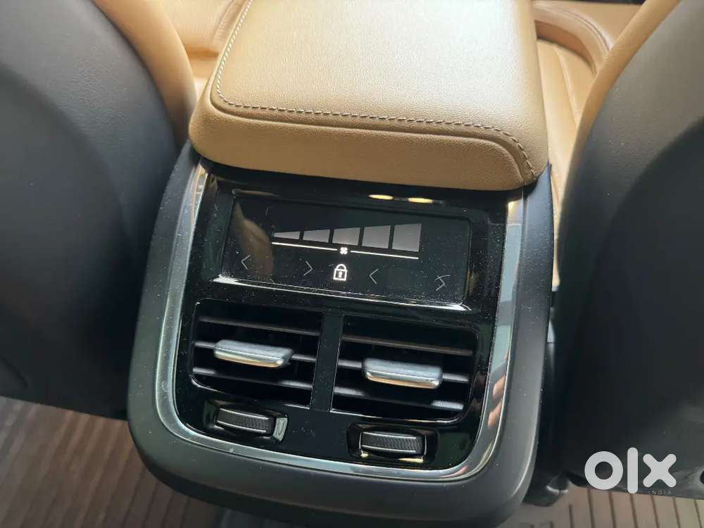 Volvo Xc60 2022 Petrol 50000 Km Driven