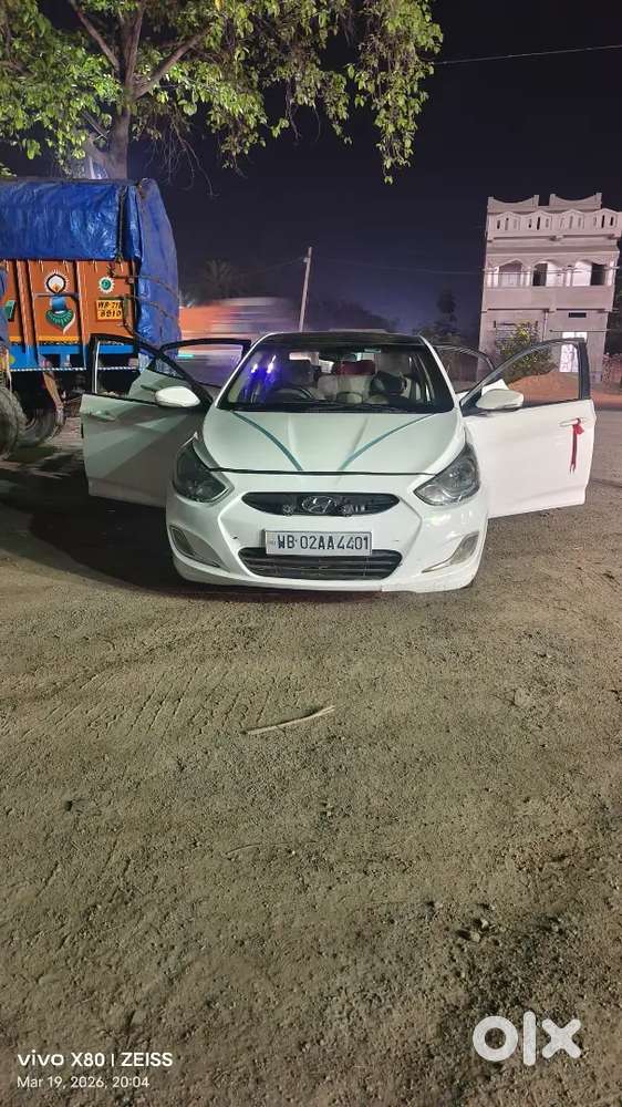 Hyundai Verna 2012