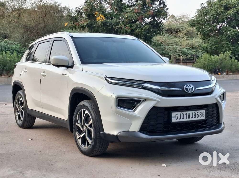 Toyota Urban Cruiser Hyryder 1.5 V Hybrid, 2022, Petrol