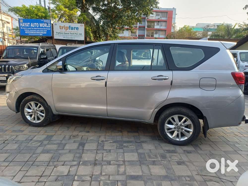 Toyota Innova Crysta 2.8 Gx At 8 Seater, 2016, Diesel