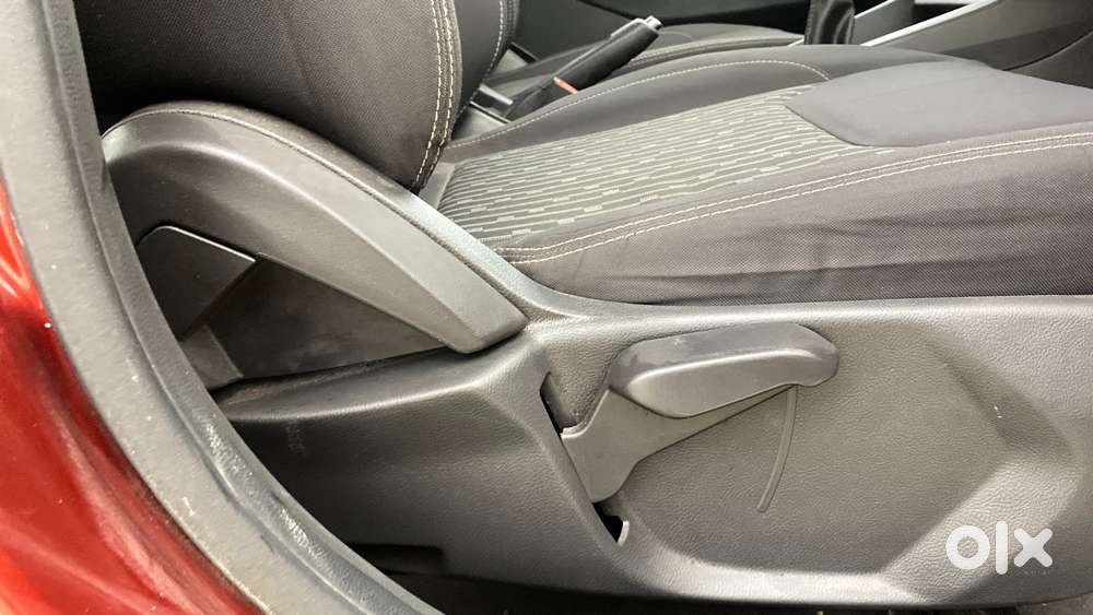 Ford Figo 2012-2015 Petrol Titanium, 2020, Petrol