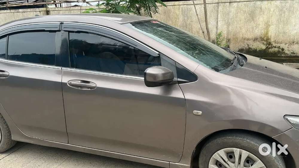 Honda City 1.5 V 2011