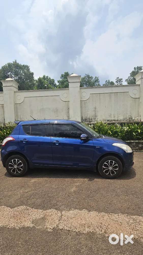 Maruti Suzuki Swift 2012 Petrol 98000 Km Driven