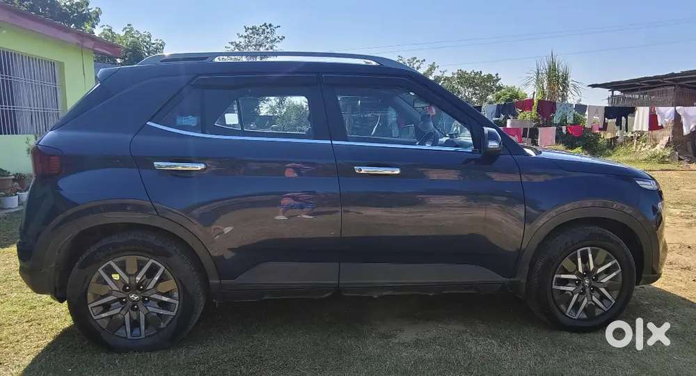 Hyundai Venue 2022 Petrol 80000 Km Driven