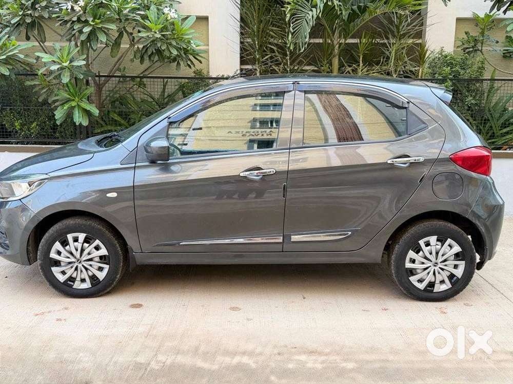 Tata Tiago 1.2 Revotron Xm, 2022, Petrol