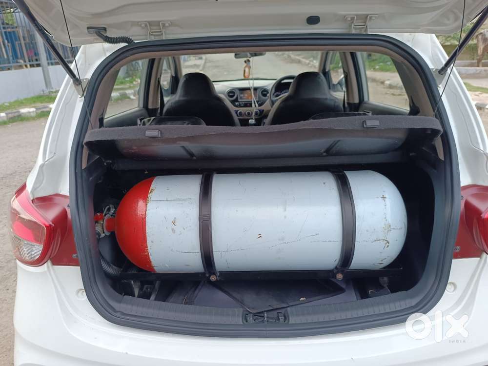Hyundai Grand I10 Sportz(o) 1.2 Mt, 2018, Cng & Hybrids