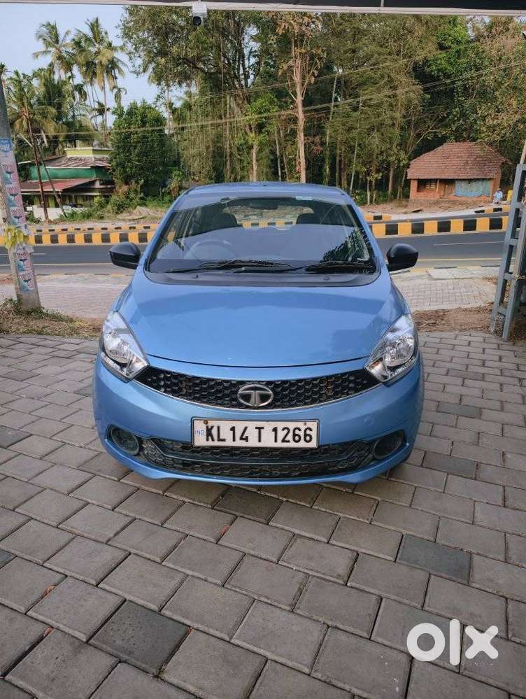 Tata Tiago, 2016, Petrol