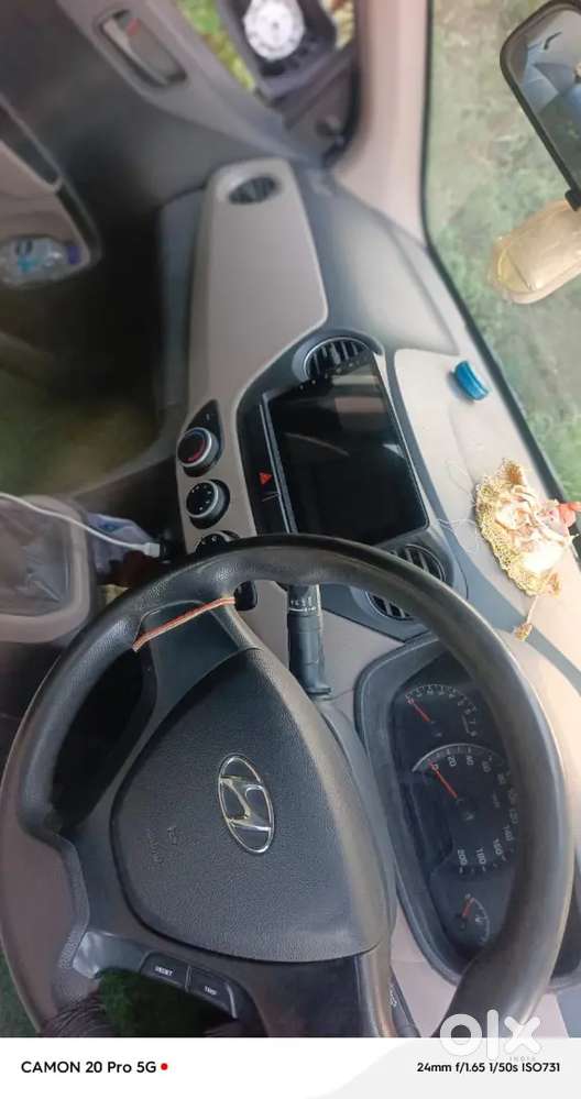 Hyundai Xcent 2016