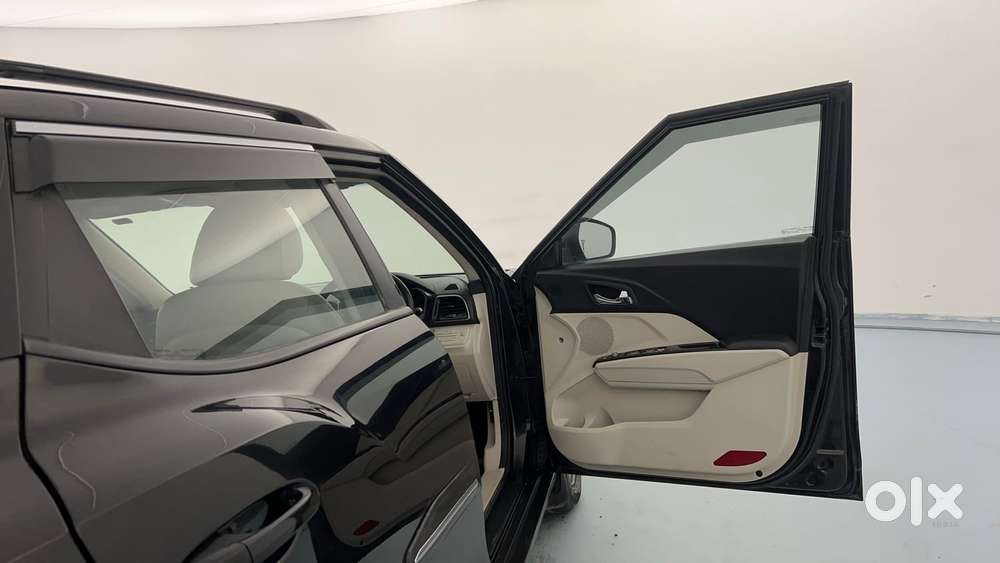 Mahindra Xuv300 W8 Option, 2022, Petrol