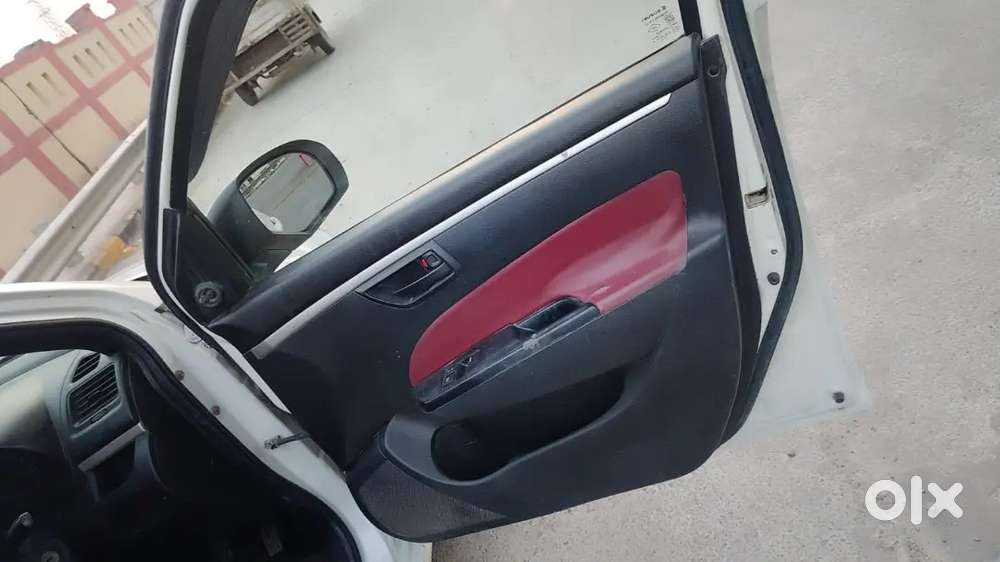 Maruti Suzuki Swift 2015