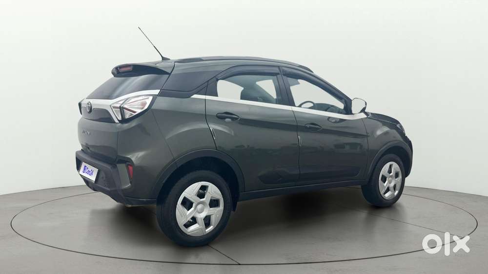 Tata Nexon 1.2 Revotron XMA AMT, 2022, Petrol
