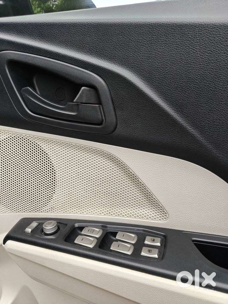 Mahindra Xuv300 W6, 2020, Petrol