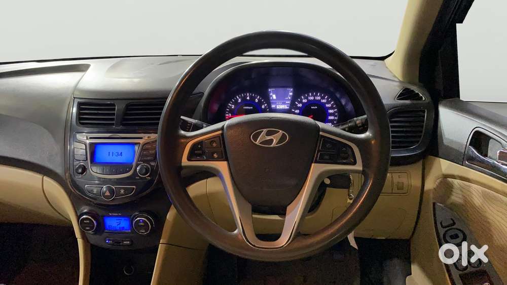 Hyundai Verna 1.4 Cx, 2014, Petrol