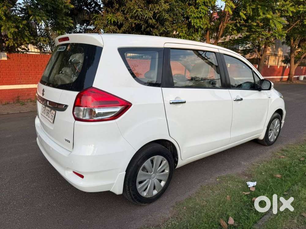 Maruti Suzuki Ertiga Vxi Abs Bs Iv, 2018, Petrol