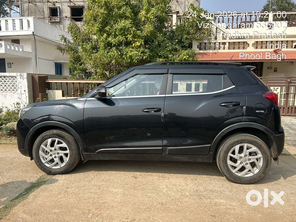 Mahindra Xuv300 2022 Black Clour