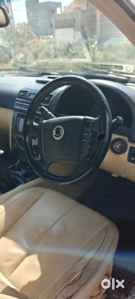 Mahindra Ssangyong Rexton