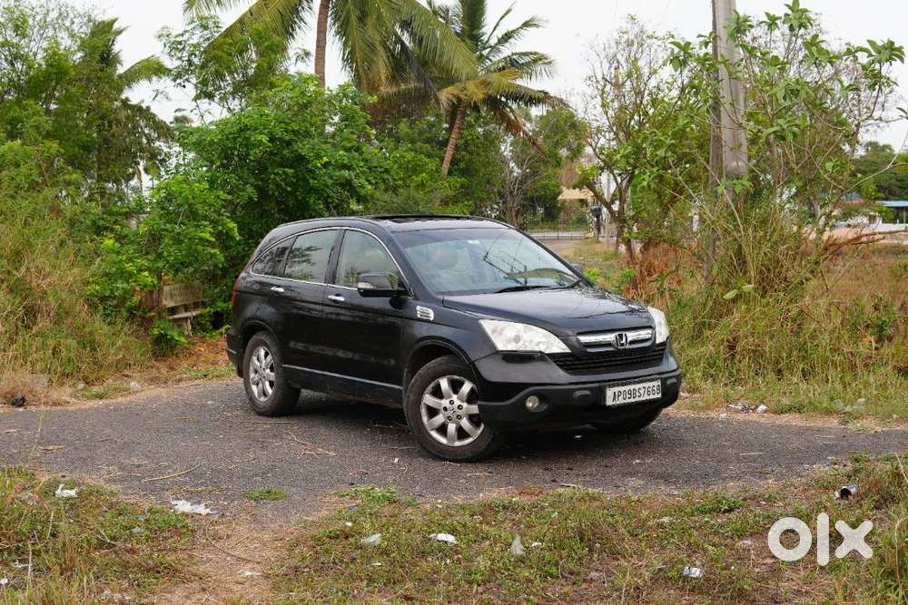 Well Maintained Honda Crv-2.4 4wd With Petrol And Cng Option