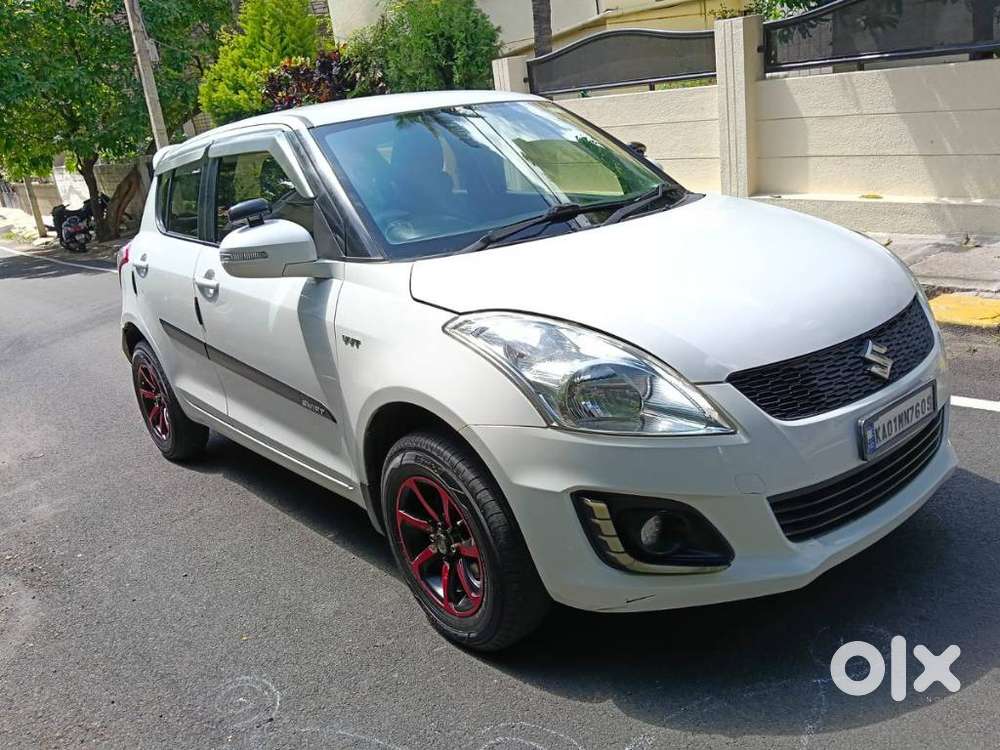 Maruti Suzuki Swift Vxi + Manual, 2016, Petrol