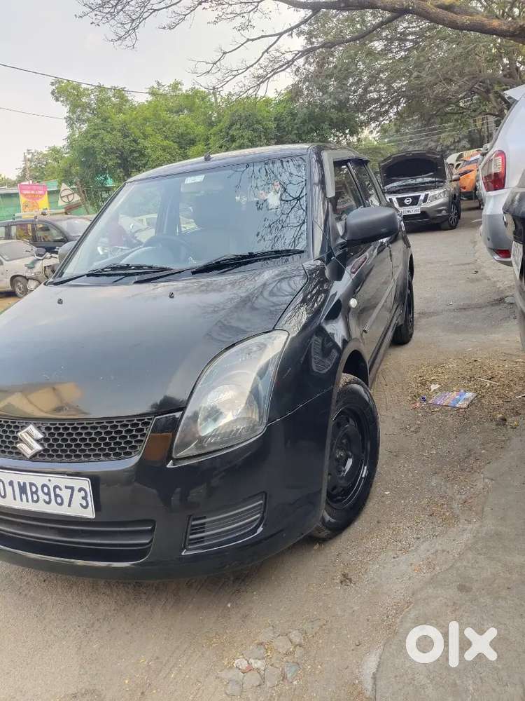 Swift Maruti Suzuki 2006 4th Owner