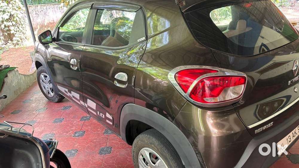 Renault Petrol Car 2017