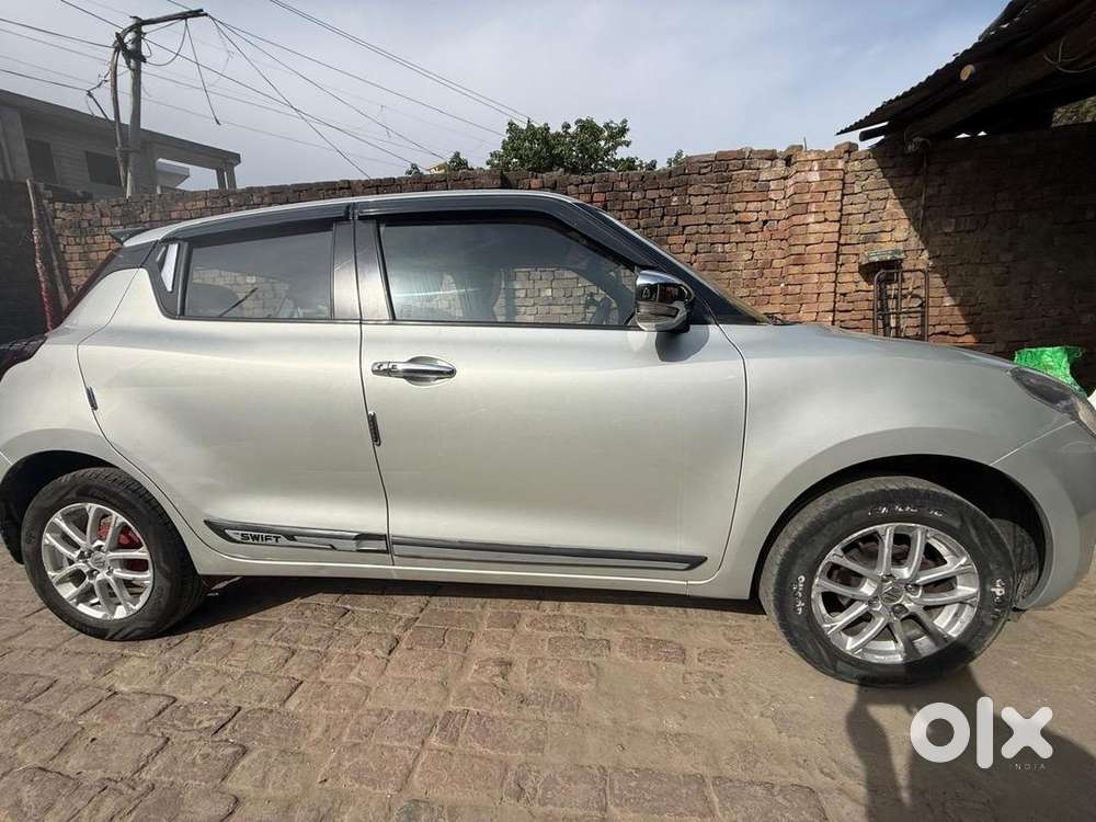 Maruti Suzuki Swift Zxi October 2020 Petrol Well Maintained