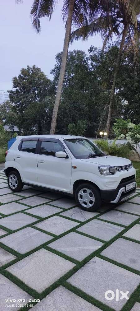 Maruti Suzuki S-presso Vxi Plus, 2022, Petrol