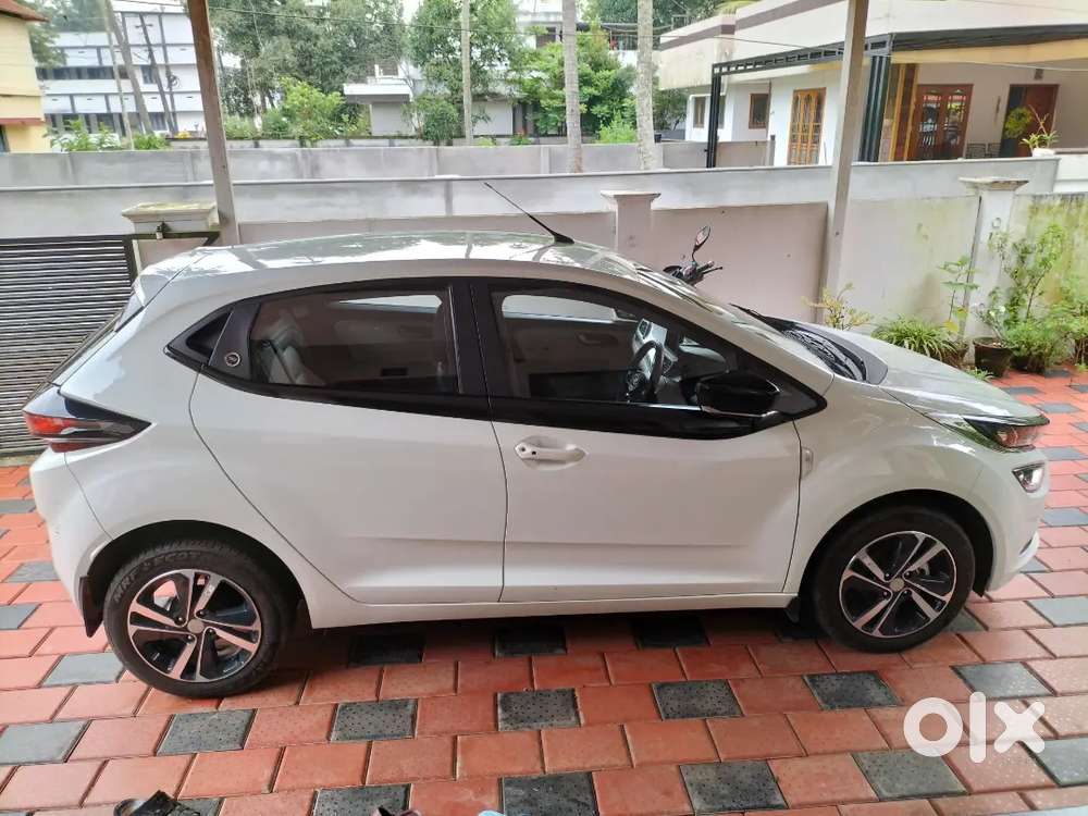 Tata Altroz 2023 Petrol 4060 Km Driven