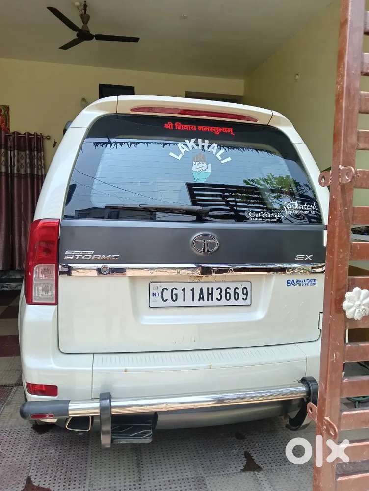 Tata Safari Storme 2016 Diesel 100000 Km Driven