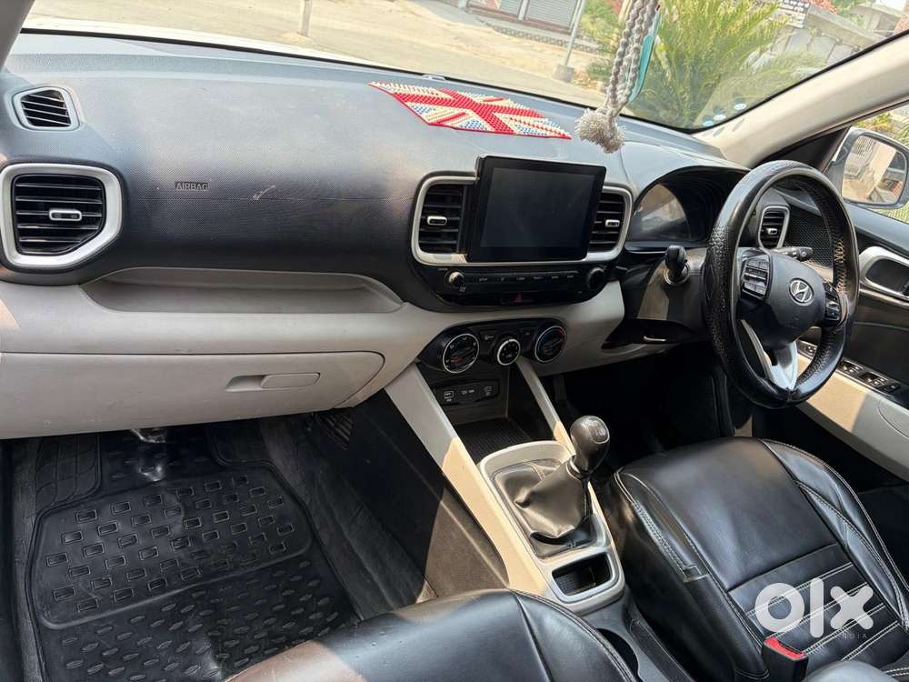 Hyundai Venue [2022-ongoing] 1.2 S, 2023, Petrol