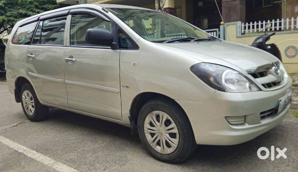 Toyota Innova 2.5 G (diesel) 8 Seater, 2007, Diesel