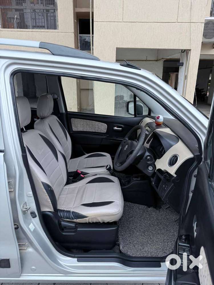 Maruti Suzuki Wagon R Vxi Amt1.2, 2017, Petrol