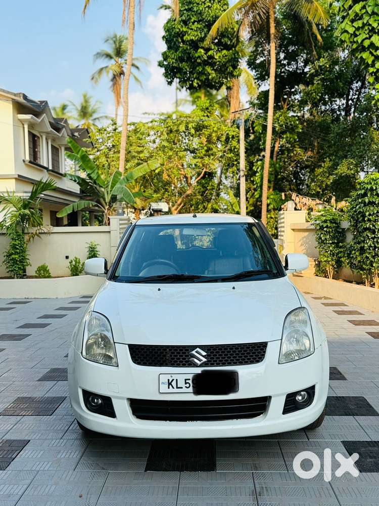 Maruti Suzuki Swift Vxi Optional, 2010, Petrol