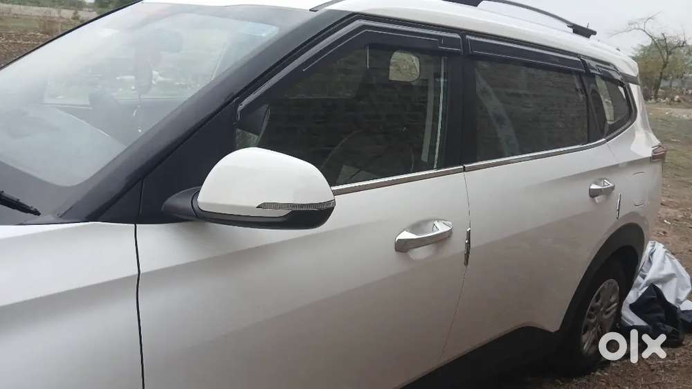 Kia Carens Petrol Manual 2024