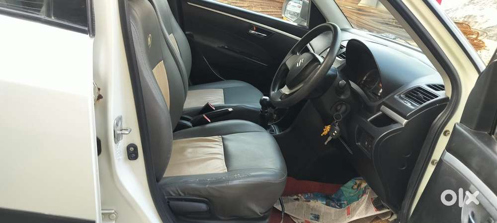 Maruti Suzuki Swift Vxi + Manual, 2011, Petrol