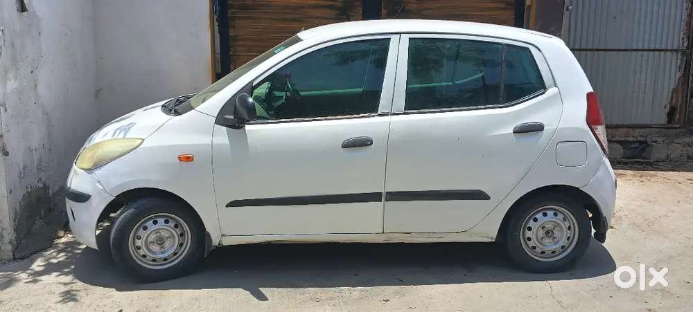 Very Well Maintained And Conditioned Car