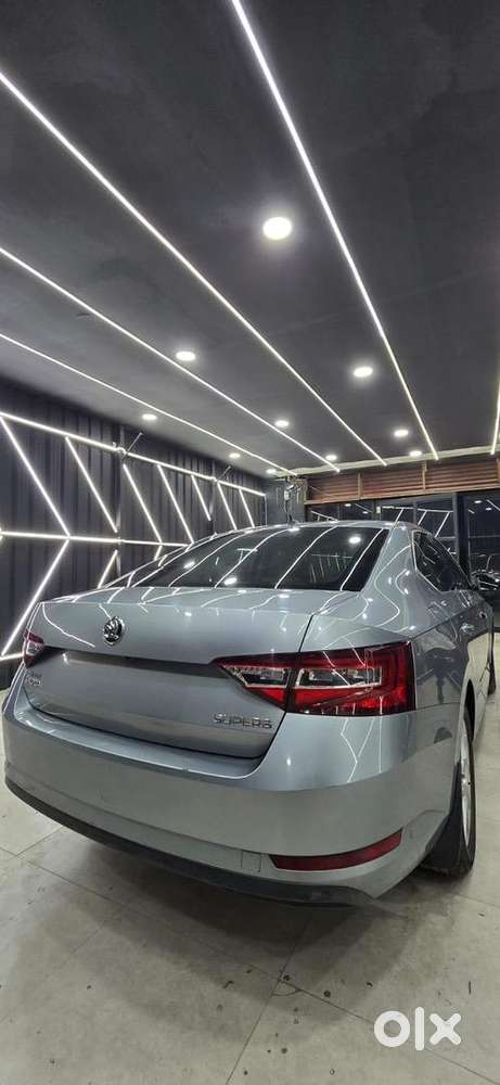 Skoda Superb 2019 Diesel Well Maintained