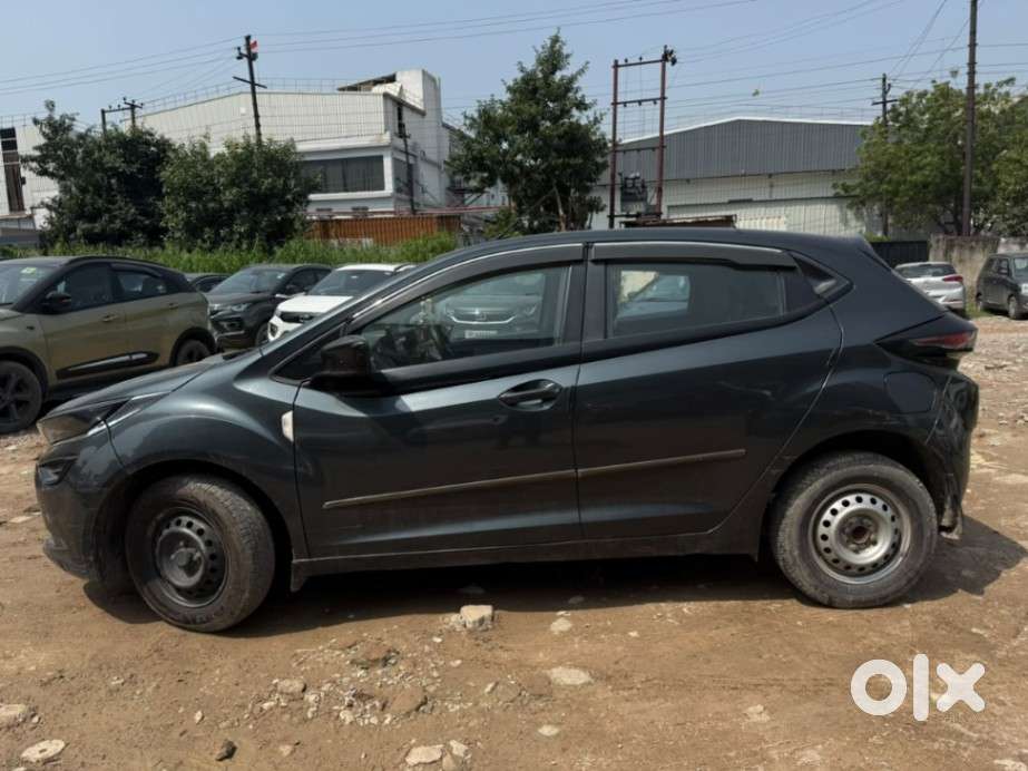 Tata Altroz, 2020, Petrol