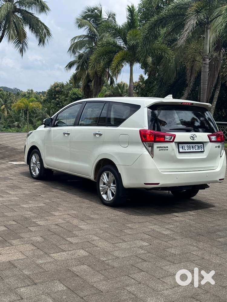 2016 Toyota Innova Crysta