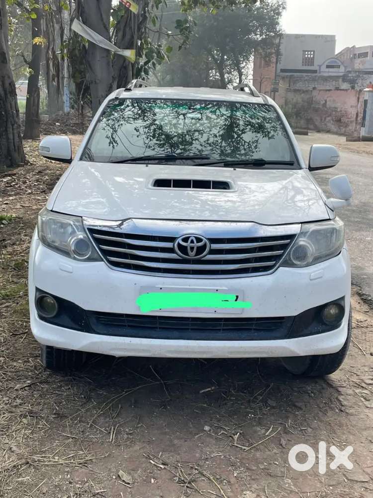 13 Model 4x2 Manual 
Km 2 Lakh