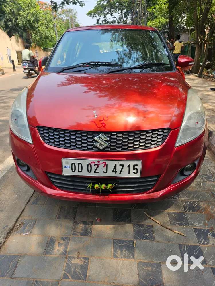 Maruti Suzuki Swift Vxi 2013