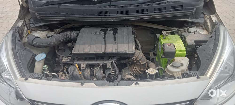 Hyundai Grand I10 Sportz, 2016, Petrol