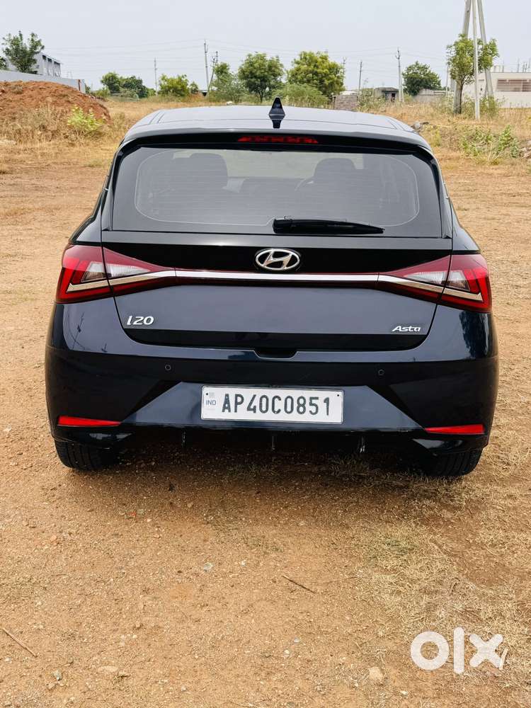 Hyundai New I20 1.2 Asta (o) Ivt, 2023, Petrol