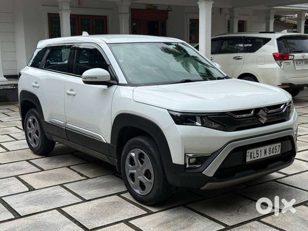 Maruti Suzuki Brezza 1.5 Lxi Smart Hybrid, 2022, Petrol