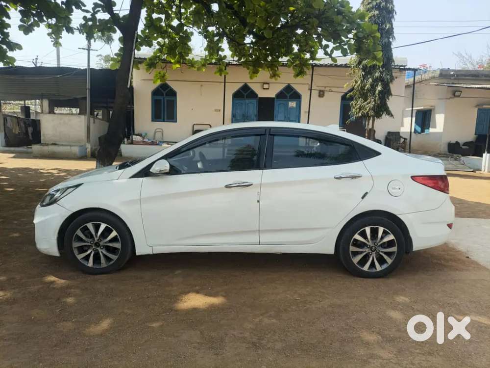 Hyundai  Verna