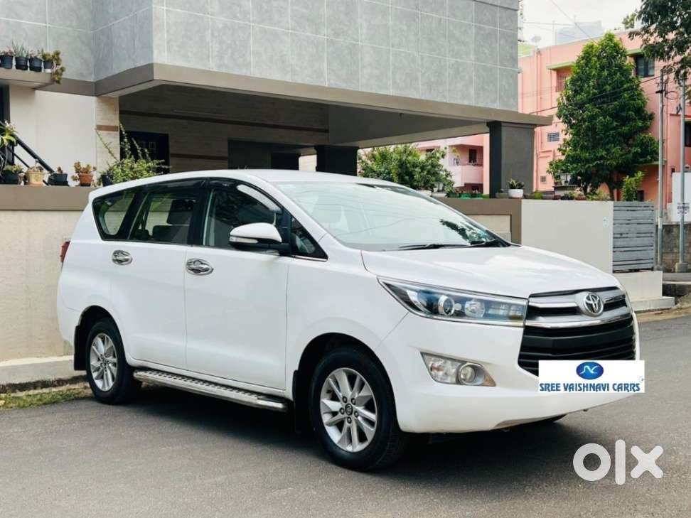 Toyota Innova Crysta 2.4 V 7 Str, 2016, Diesel