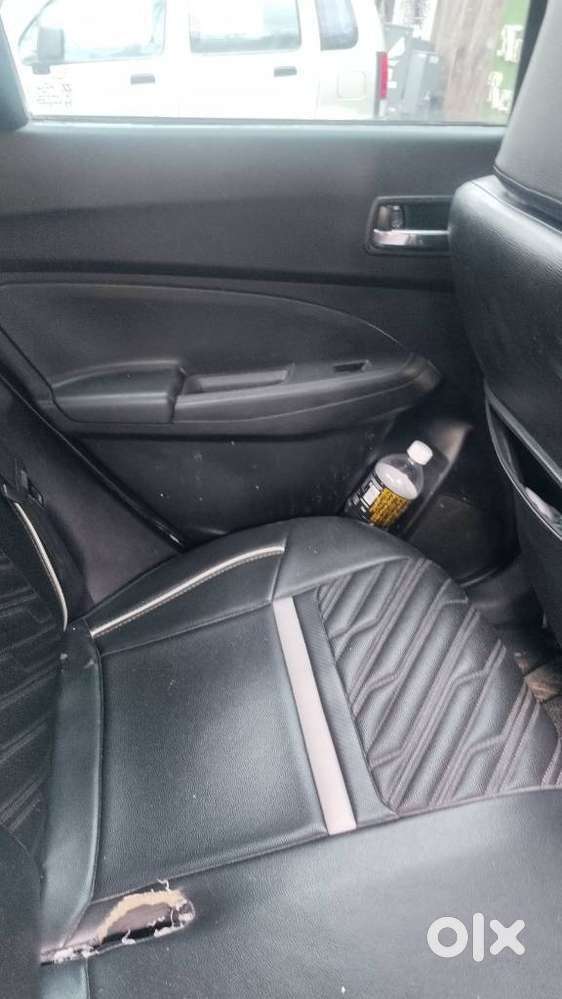 Maruti Suzuki Swift Vxi + Manual, 2022, Petrol