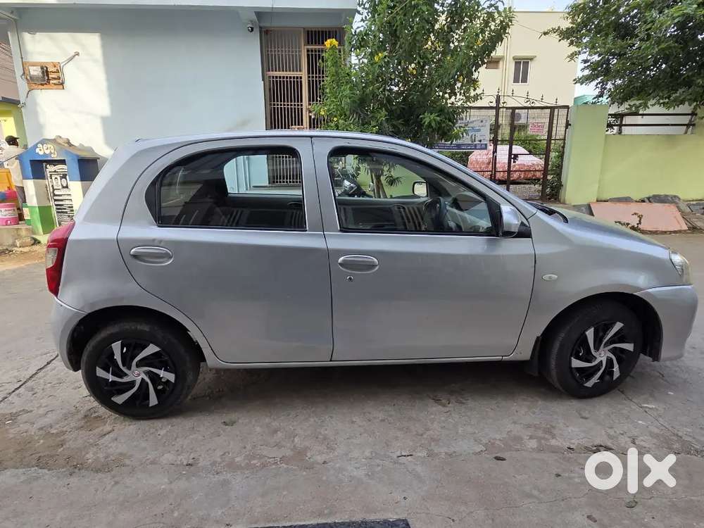 Toyota Etios Liva 2014 Diesel 180000 Km Driven